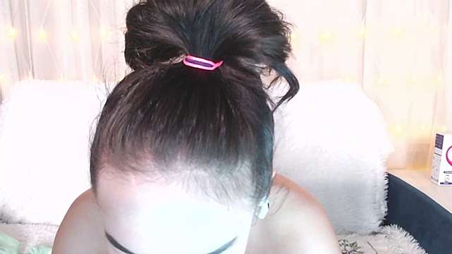 Amyummi naked stripping on cam for live sex video chat