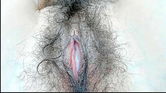 Arianaonfire11 naked stripping on cam for live sex video chat