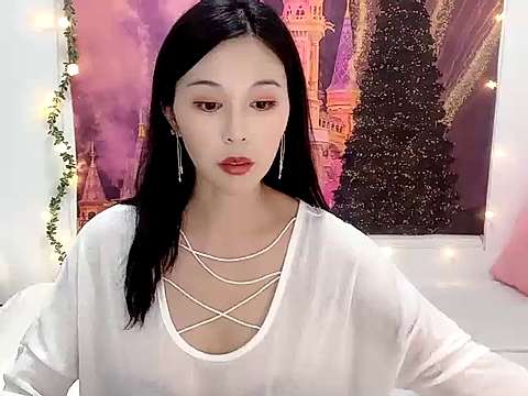 AsianAmeican_Cathy naked stripping on cam for live sex video chat