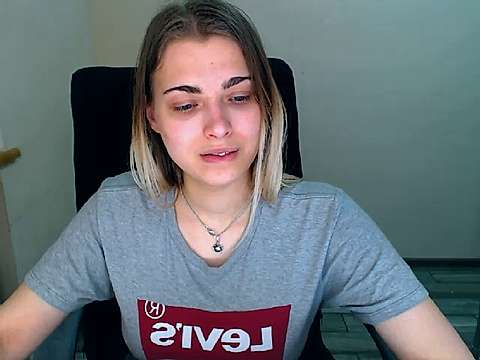Bon_Love naked stripping on cam for live sex video chat