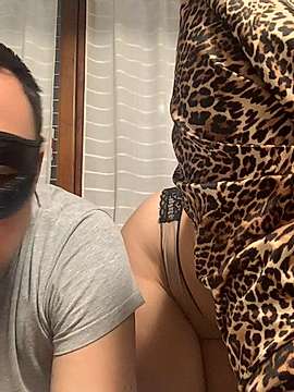 couplepenetration naked stripping on cam for live sex video chat