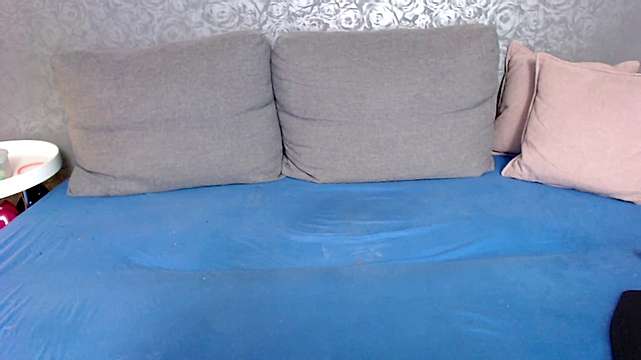 elenaxxx naked stripping on cam for live sex video chat