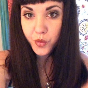 Elle_love55 naked before webcam in live video chat
