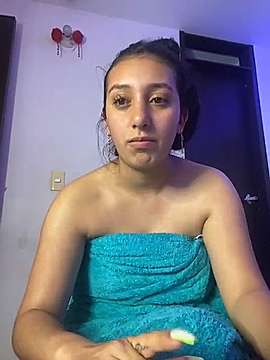 Hanna_sweet_01 naked stripping on cam for live sex video chat