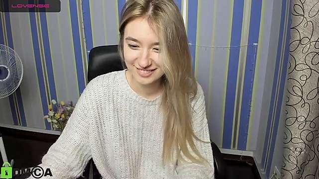 Leila_Lix naked stripping on cam for live sex video chat
