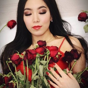 LisaBlackPink naked before webcam in live video chat