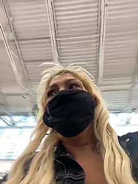 LittleMissEeve naked stripping on cam for live sex video chat