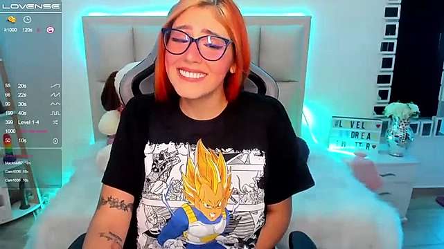 lovelyandrea_ naked stripping on cam for live sex video chat