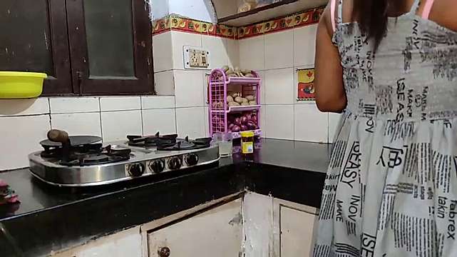 _Prachi naked stripping on cam for live sex video chat
