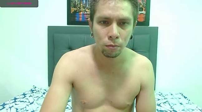 RebecandJack1 naked stripping on cam for live sex video chat