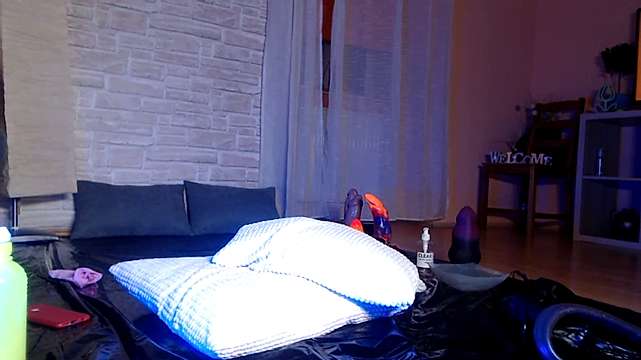 StacyInBloom naked stripping on cam for live sex video chat