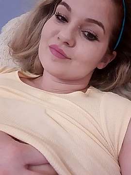 StrawberryM naked stripping on cam for live sex video chat