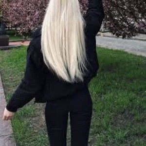 Super__model naked before webcam in live video chat