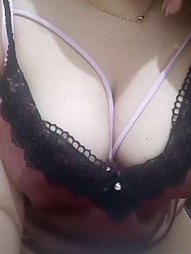 sweetbabygirl555 naked stripping on cam for live sex video chat