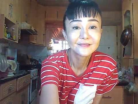 sweetieme naked stripping on cam for live sex video chat