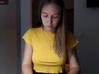 SylviaOneill nude on adult cam in her Live Porn Chat