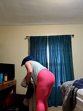 thenaughtywifenextdoor naked stripping on cam for live sex video chat