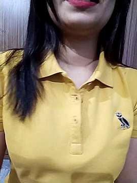 Ur_dreamgirl naked stripping on cam for live sex video chat