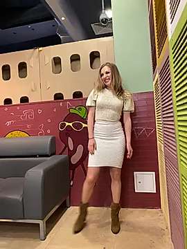Goddess_Aphrodite_xxx naked stripping on cam for live sex video chat