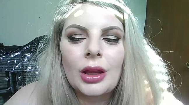 AlexandraMcqueen naked stripping on cam for live sex video chat