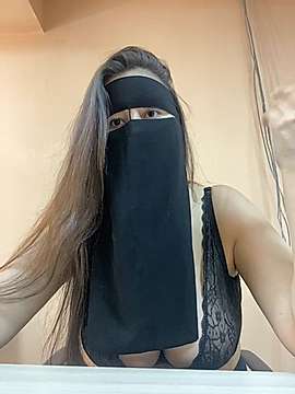 Anila_Dubai naked stripping on cam for live sex video chat