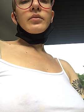 army_squirt naked stripping on cam for live sex video chat