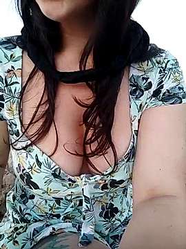 Casaldamaejoana naked stripping on cam for live sex video chat