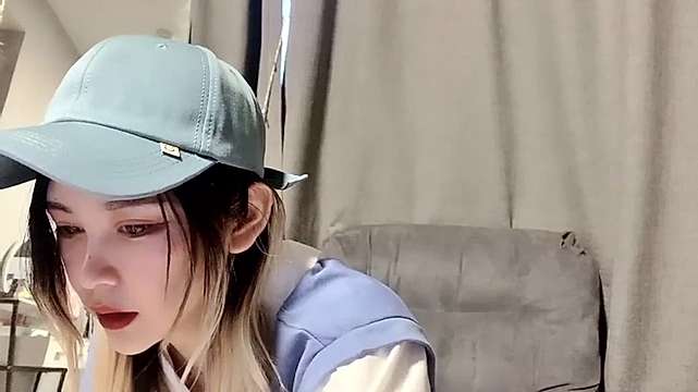 emika_meow naked stripping on cam for live sex video chat