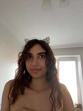 everybody_loves_pussy naked stripping on cam for live sex video chat