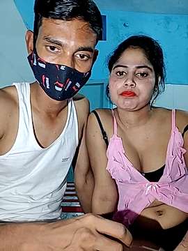 Shahdab20 naked stripping on cam for live sex video chat