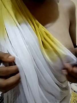 Ur_Hot_Mia_Khalifa naked stripping on cam for live sex video chat