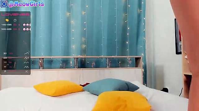 AshleyCarla naked stripping on cam for live sex video chat