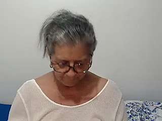candy_mature_ naked stripping on cam for live sex video chat