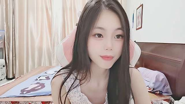 CNAlissa naked stripping on cam for live sex video chat