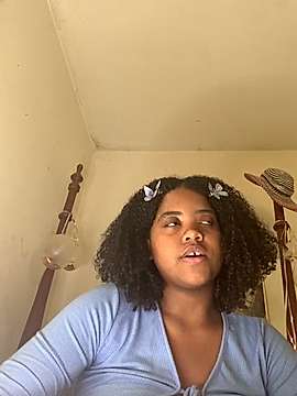 curlyheadcutie naked stripping on cam for live sex video chat