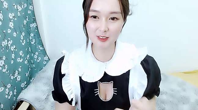 Cute_MM2021 naked stripping on cam for live sex video chat