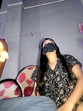 DraughtyVilla naked stripping on cam for live sex video chat
