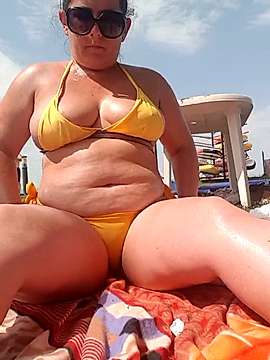 germanwoman01 naked stripping on cam for live sex video chat