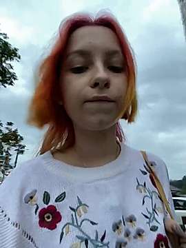 AliceLolly naked stripping on cam for live sex video chat