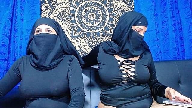 Fatima-muslim naked stripping on cam for live sex video chat