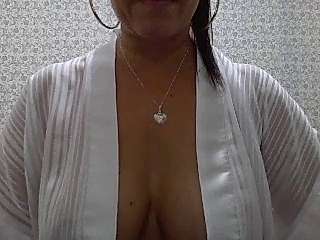 lilithigirl naked stripping on cam for live sex video chat