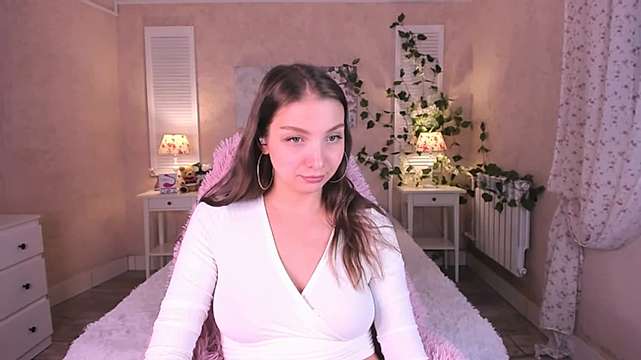 Lily_Mills_ naked stripping on cam for live sex video chat