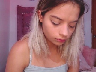 sakulovesfood nude on adult cam in her Live Porn Chat