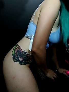 Palomamamy96 naked stripping on cam for live sex video chat