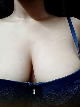 Sizzling_kia naked stripping on cam for live sex video chat