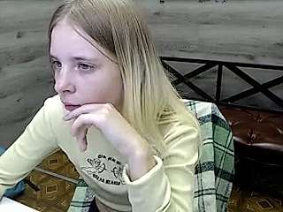 CharmedDoll naked stripping on cam for live sex video chat