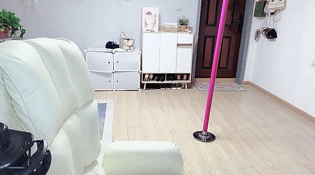 xiao-yuer naked stripping on cam for live sex video chat