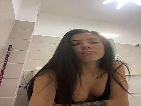 Emmapeg naked stripping on cam for live sex video chat