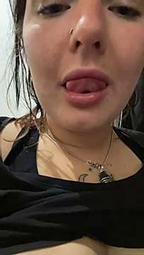 Felicitytakes naked stripping on cam for live sex video chat