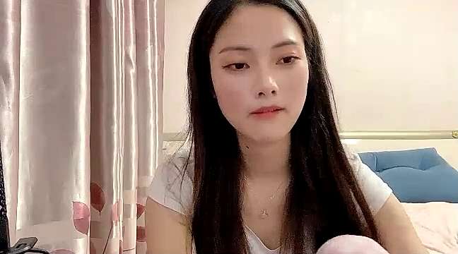 HaagenDazs_ naked stripping on cam for live sex video chat